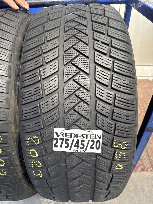 275/45/20 Vredestein M+S
