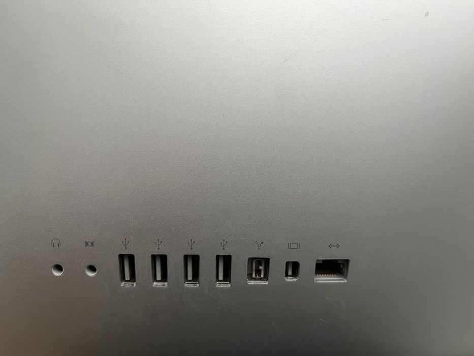 Apple iMac 27" Mid 2010 – 3.6GHz Core i5 / 8GB RAM / 4TB HDD / ATI Rad