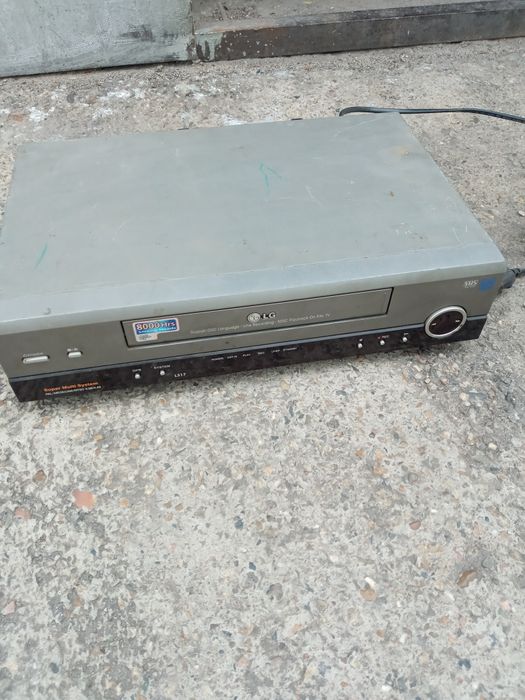 Продам видеомагнитафон