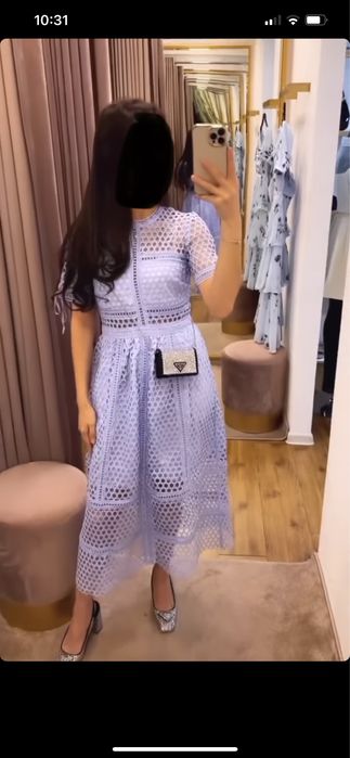 Продается платье голубого цвета