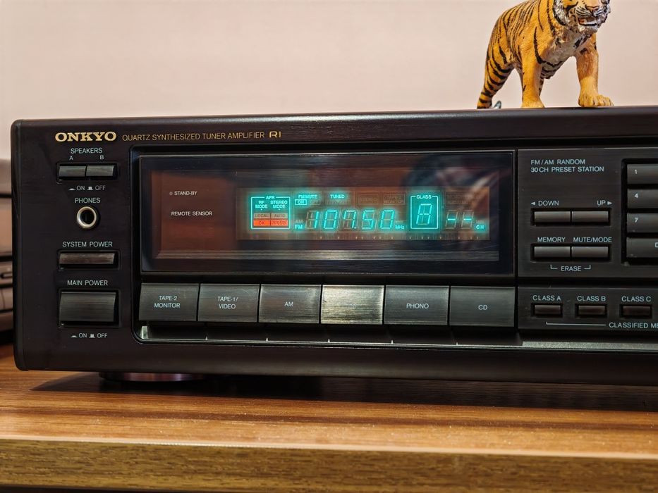 Onkyo TX-7280. O piesă superbă. Calități de top. Preț fix !
