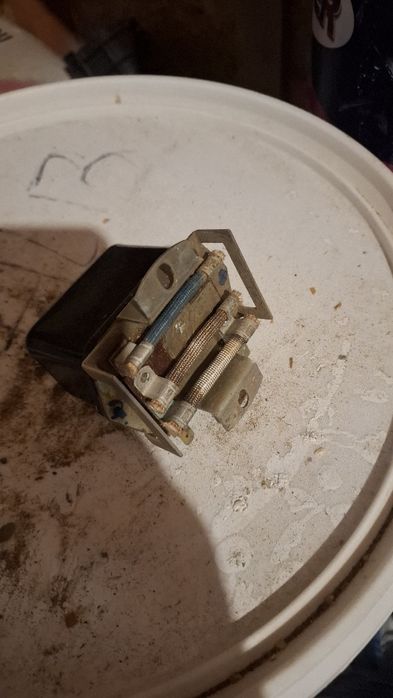 Semnalizari noi si releu nou dacia 1300