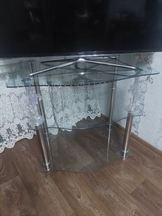 Подставка под телевизор