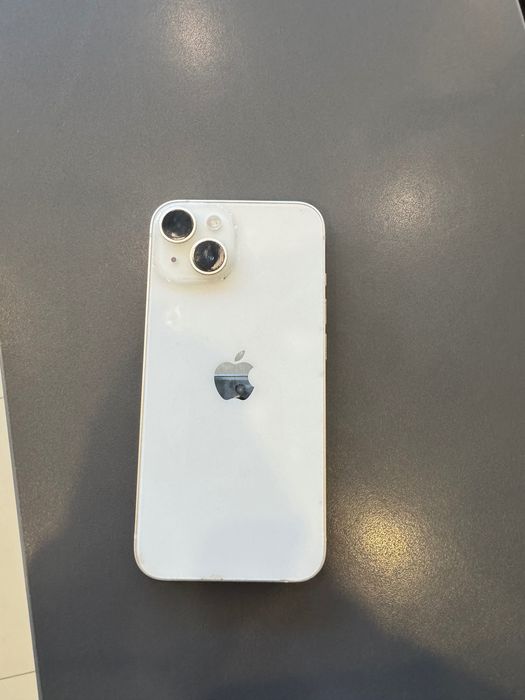 iPhone 14 в хорошем состоянии