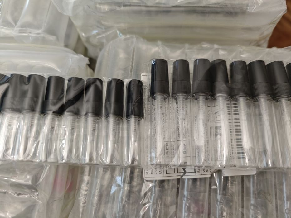 Стъклени шишенца за отливки на парфюми 3 и 5 ml