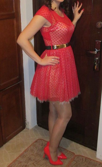 Rochita eleganta rosie