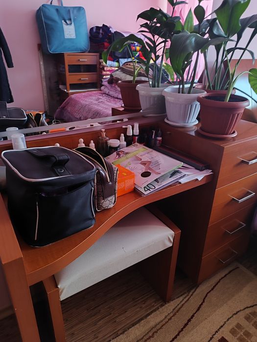 Спальный гарнитур