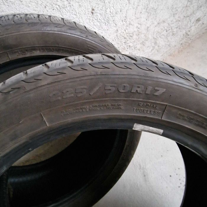 225/50/17 Debica