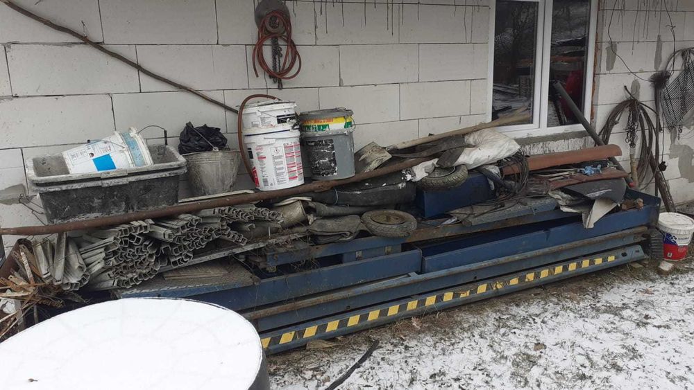 Elevator second hand