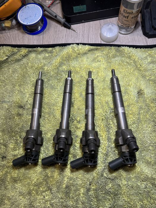 Injectoare bmw n47 2.0d f10 , f30 etc