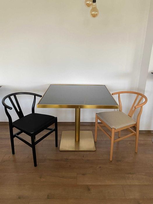 Scaune lemn Wishbone pentru evenimente restaurant cafenea HoReCa