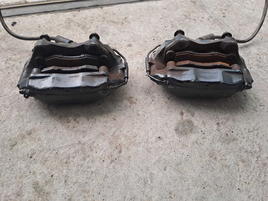 Спирачни апарати brembo bmw e38