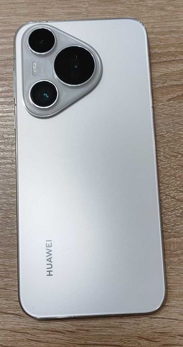 Продавам Huawei Pura 70 (256GB / 12GB RAM) – Като нов!