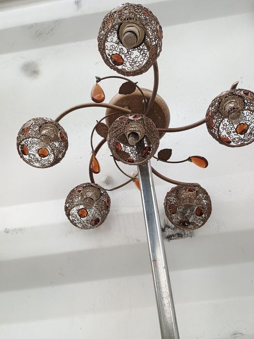 Lustre cu 3 si cu 6 becuri