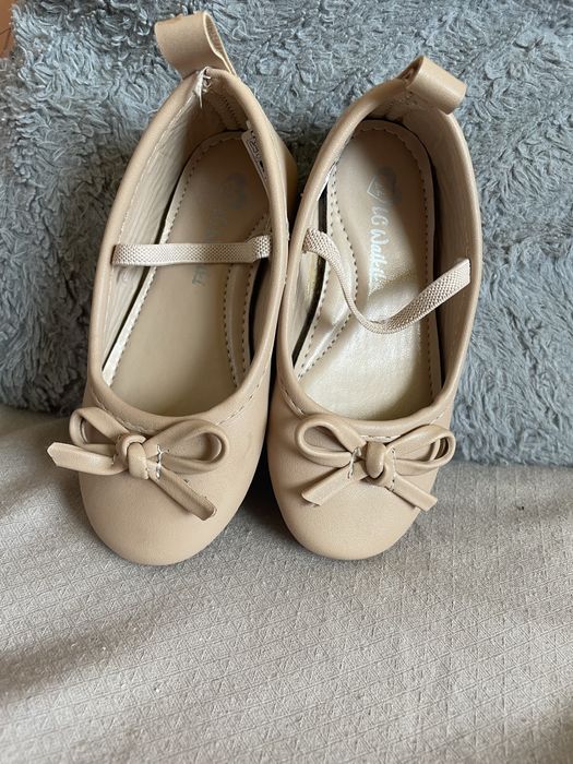 Балерини, обувки с ниска подметка