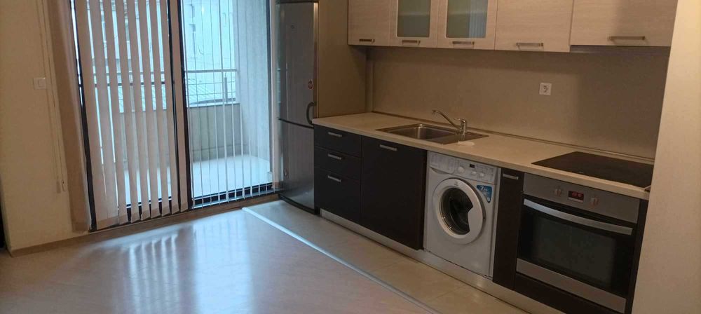 Дава се под наем Тристаен апартамент в Пловдив, Център - 110 кв.м за 450 € - Снимка #2