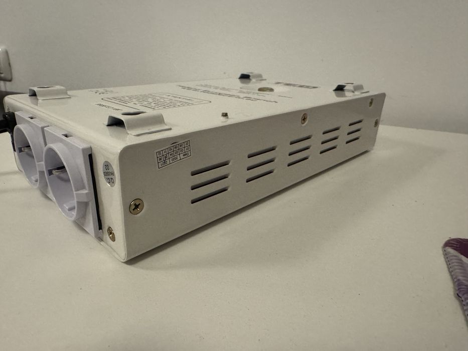 Stabilizator tensiune TED Wall1000 – nou