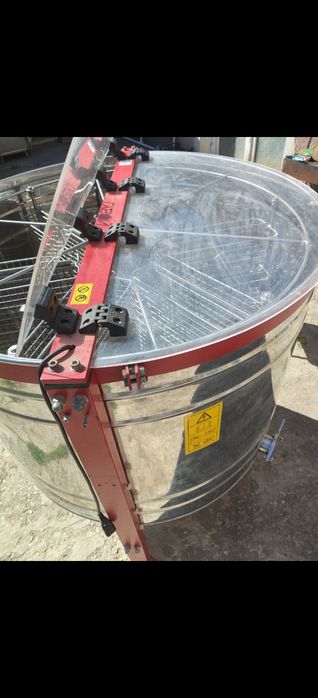 Centrifugă apicolă