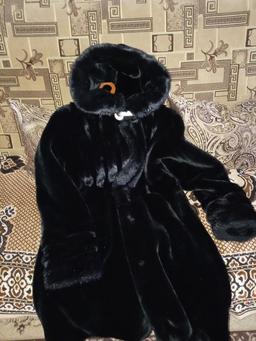 Продаю Шубу. ТОРГ!!