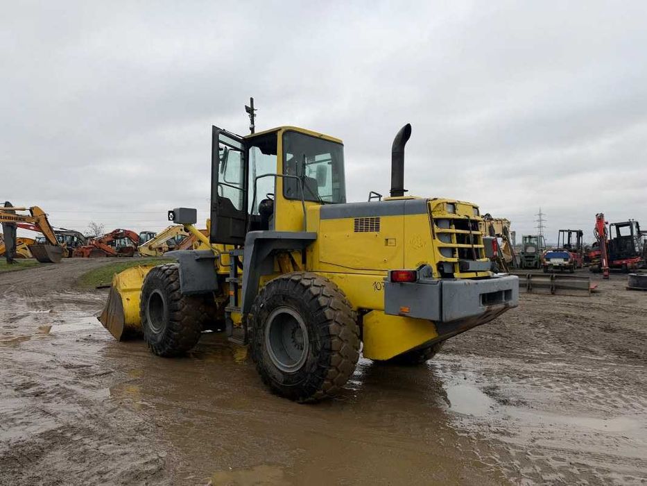 Dezmembrez incarcator frontal Komatsu WA320-Piese de schimb Komatsu
