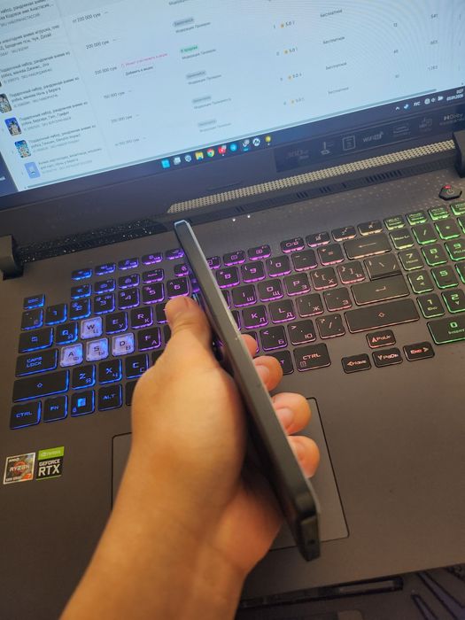 Продам или обменяю Poco f6 12/512