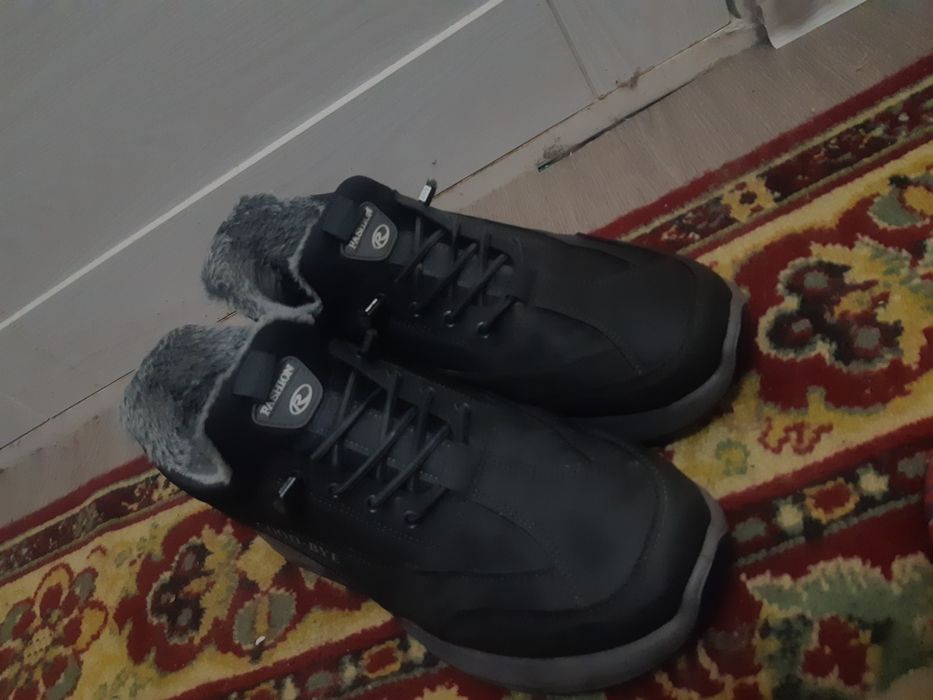 Зимняя обувь с мехом внутри