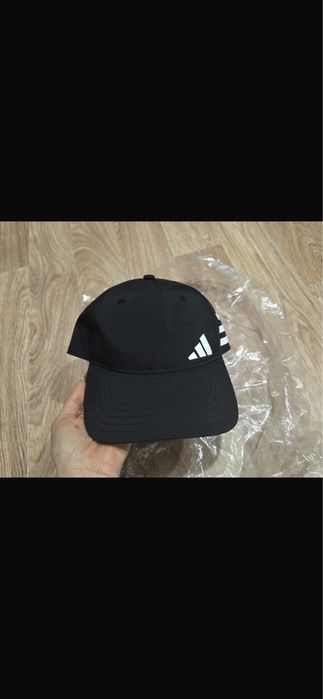 Продам бейсболку