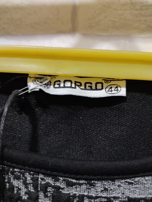 Продам новое платье