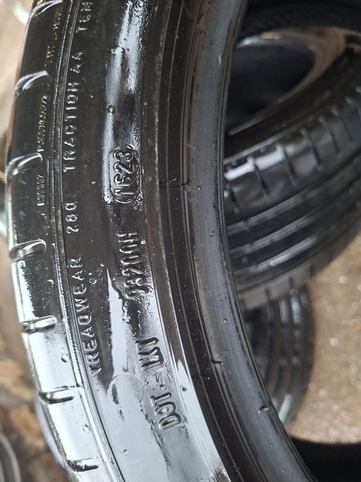 Гума 19" 245/40/19