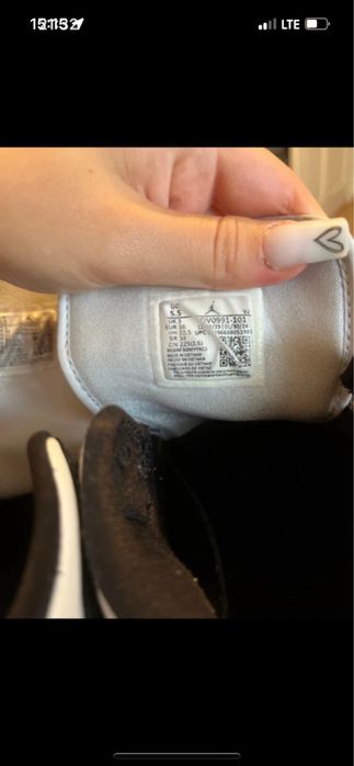 Jordan 1 mid panda