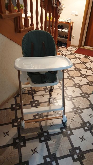 Стульчик для кормления