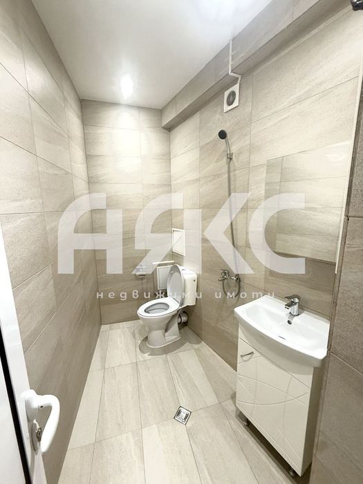 Дава се под наем Двустаен апартамент в София, Център - 80 кв.м за 797.64 € - Снимка #6