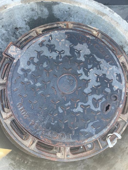 Люк.            .