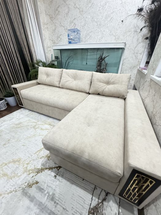 Yumshoq mebellarni sifatli tamirlash. Eski mebelarni tamirlash Divan