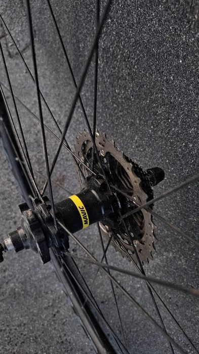 Roată spate CROSSMAX 29" MTB – Butuc Mavic (SE VINDE PENTRU BUTUC / piese). Inelul(Janta) are fisură!