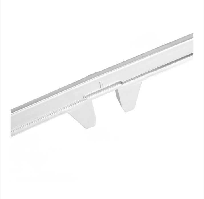 Лайсна на централната конзола, с хромирани детайли,съвместима C-Class