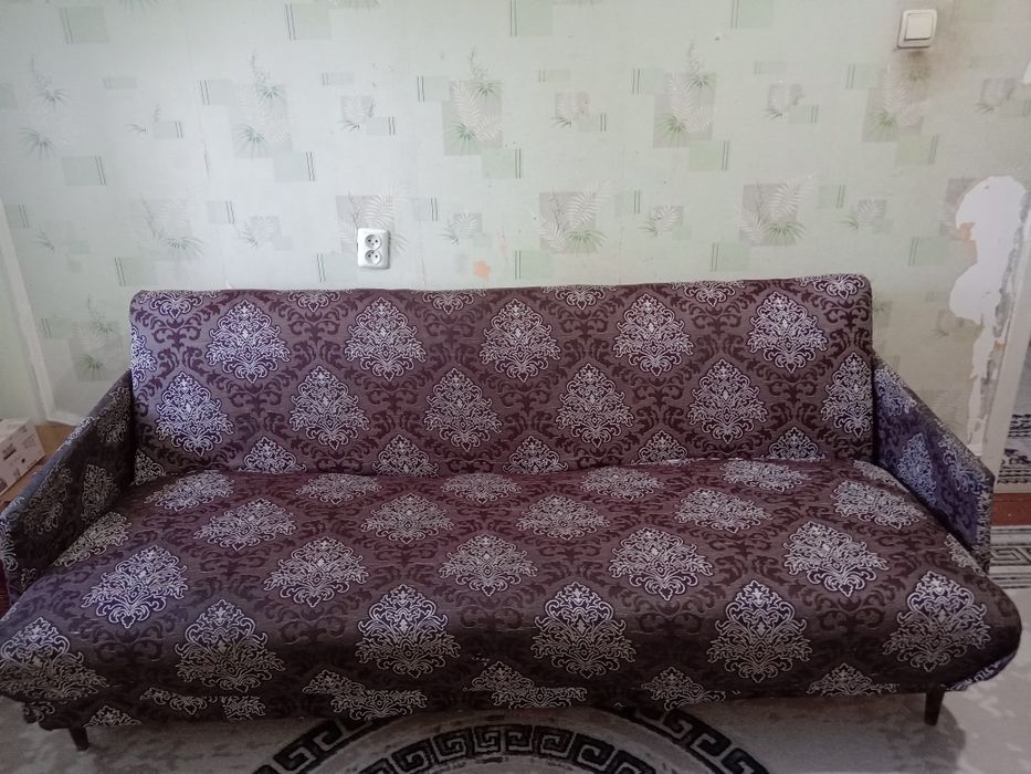 Продаётся диван Sotiladi divan