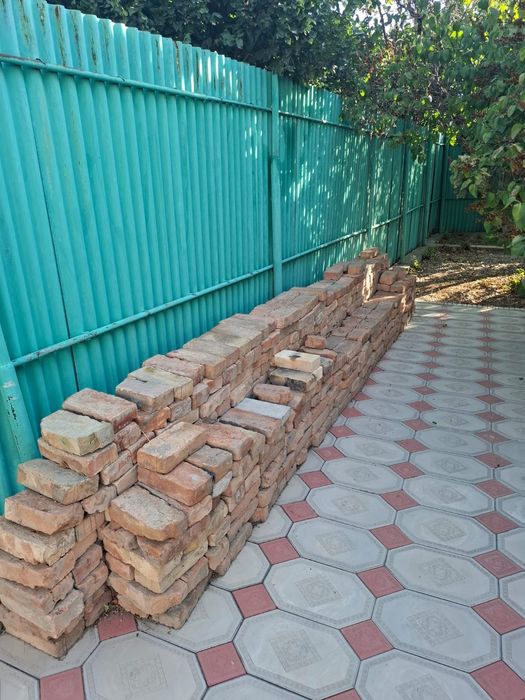 Продам кирпичи в хорошем качестве