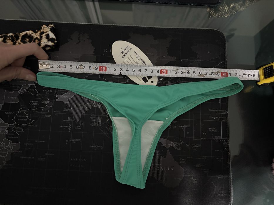 2 Slipuri baie tanga, noi, marimea 38