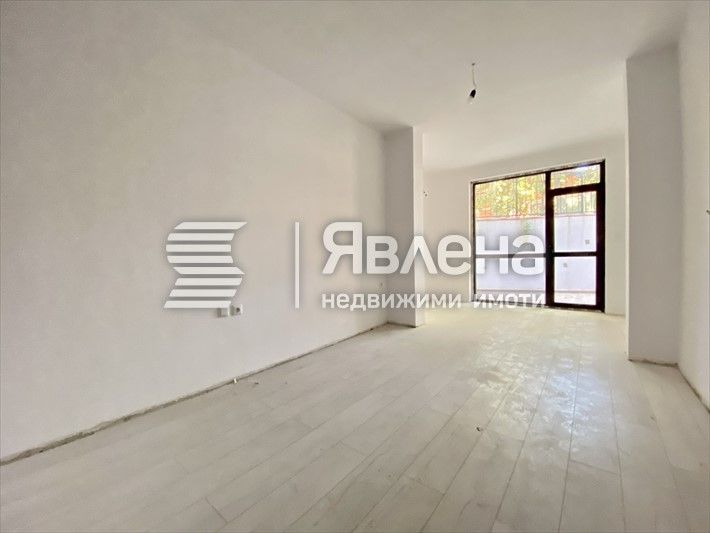 Тристаен апартамент в Грийн Парадайз 5 - изгодна продажба