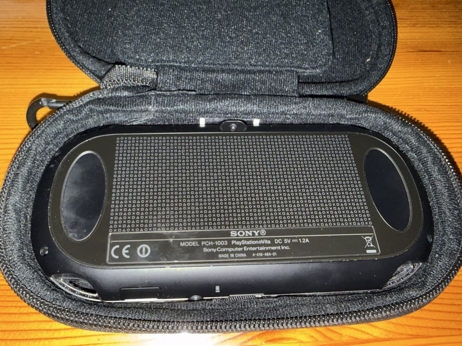 Sony PS Vita Oled + качени много игри
