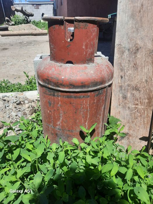 Продаётся газовый баллон