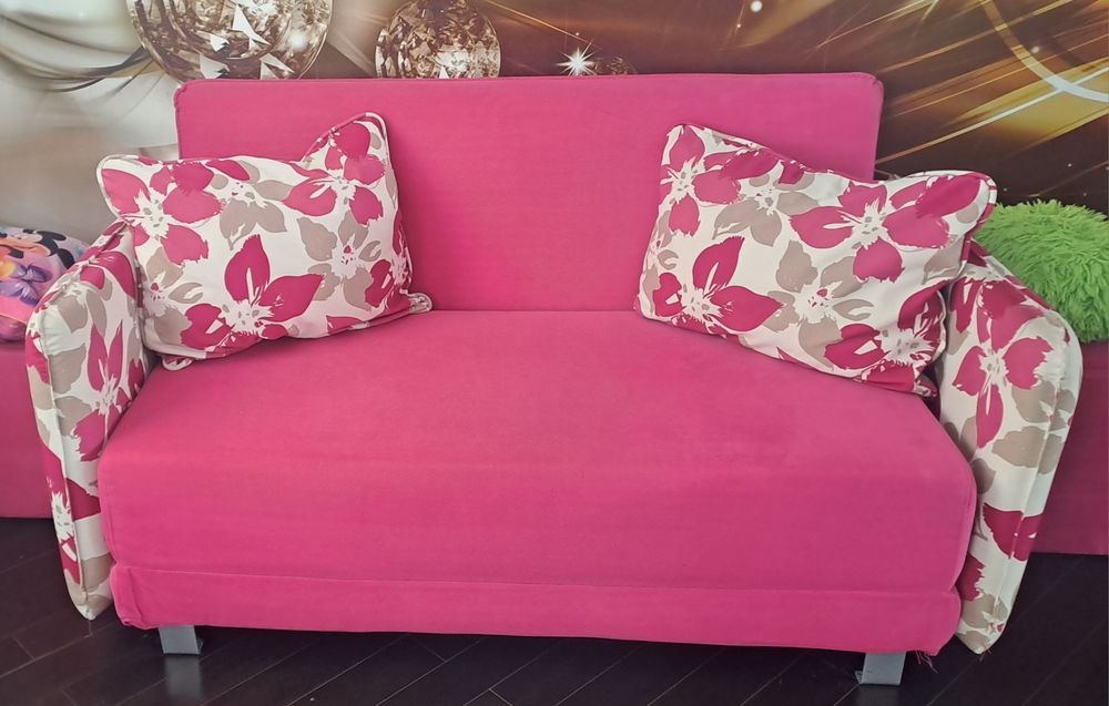 Vând canapea extensibila