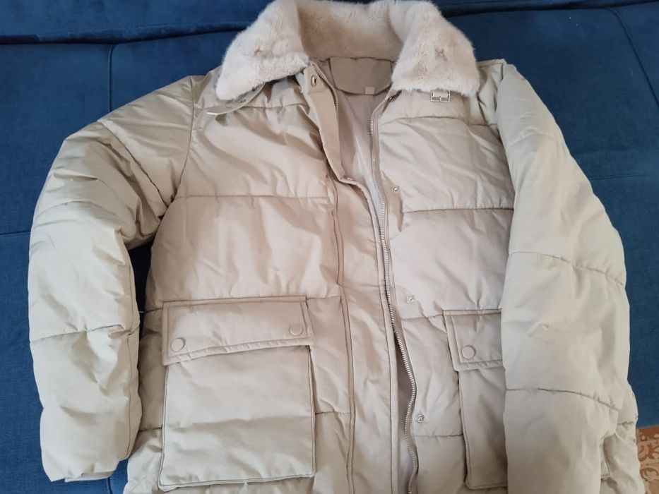 Продам пуховики разные