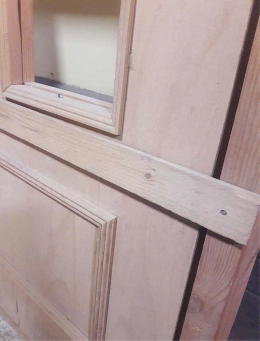 Эшик сотилади /Эшик/Дверь/ Eshik yangi shpon