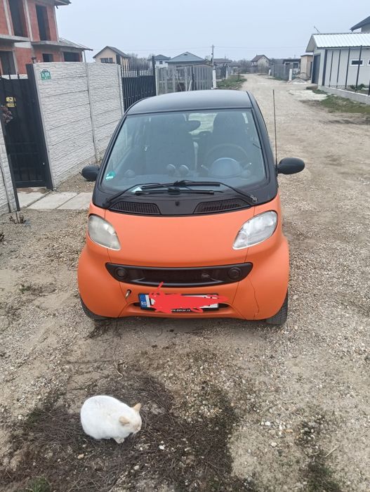 Vând Smart Fortwo