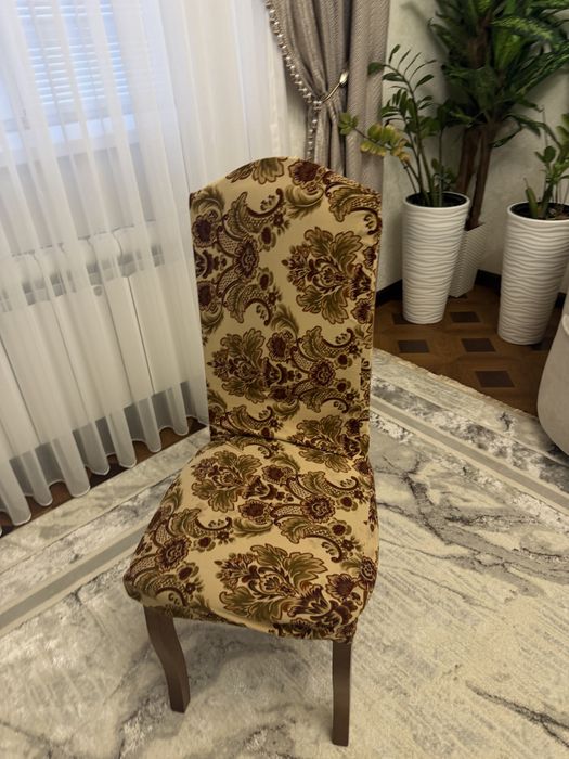 Срочно продам Чехлы дя стулья.