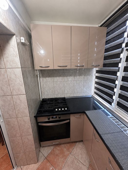 Apartament 2 camere decomandat, etaj 1, Mărăcineni, Argeș
