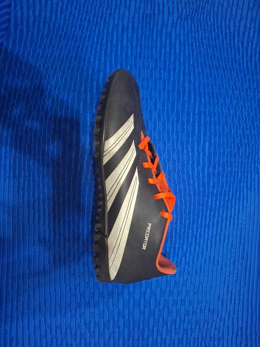 Стоножки Адидас Predator 42 номер