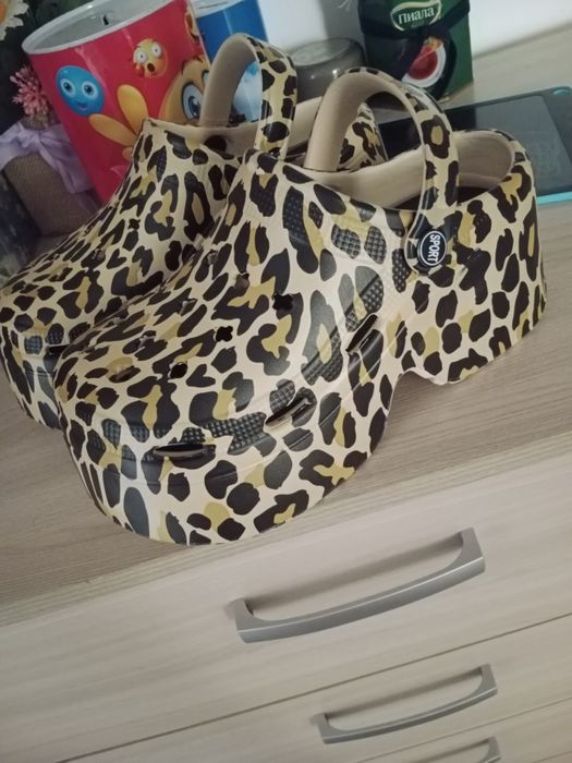 Крокс 38размер новый